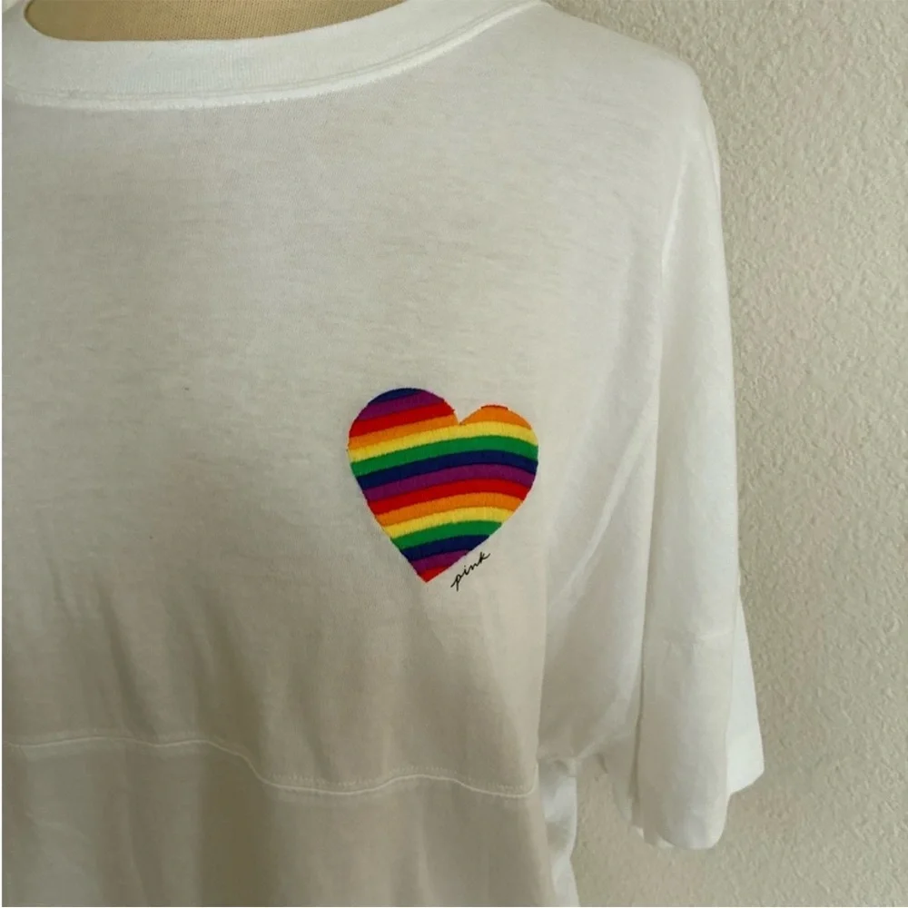 ❤️$10 PINK pride tee - Picture 2 of 6